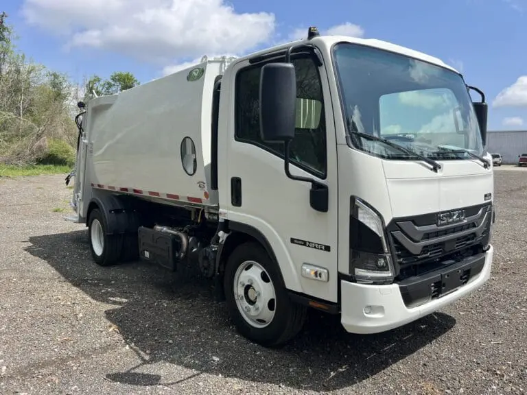 2025 Isuzu NRR | Refuse and Garbage Trucks
