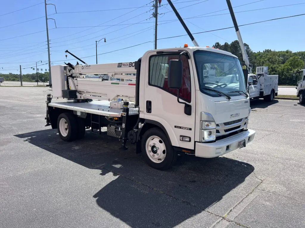 2025 isuzu NQR N2859