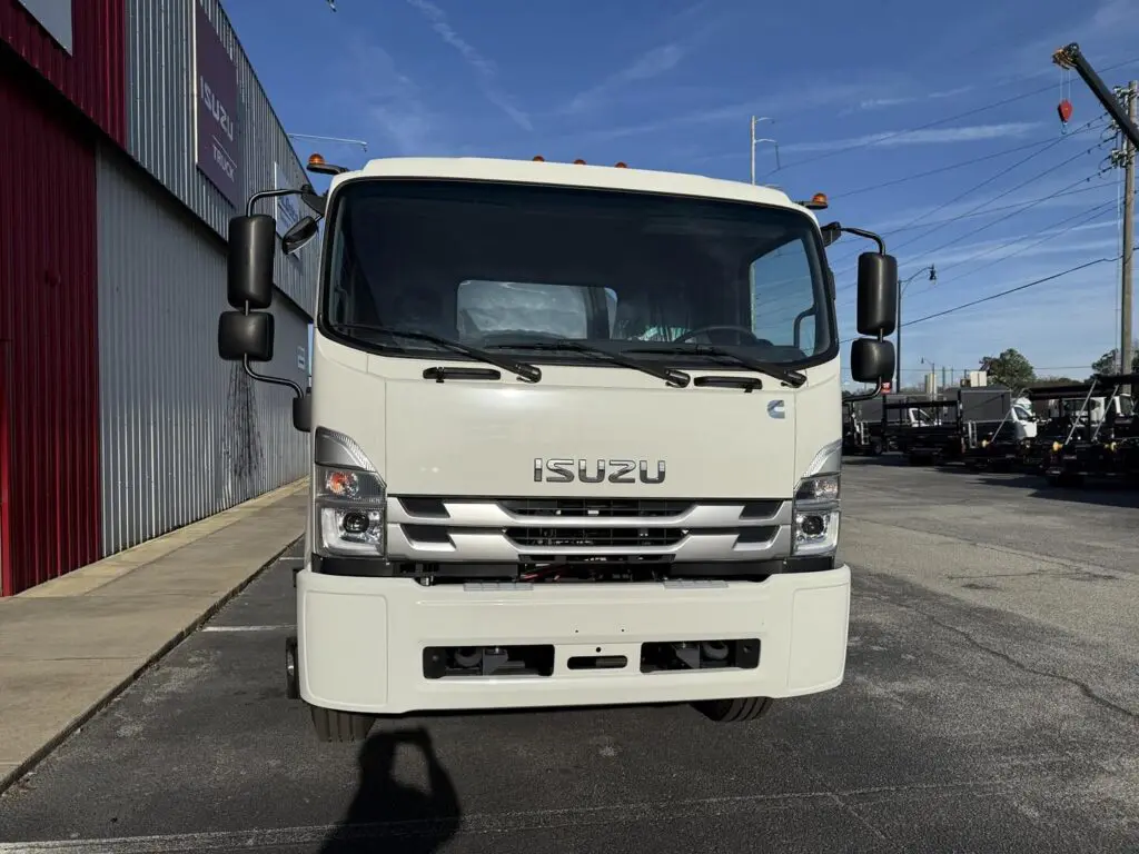 N2898 - 2025 Isuzu FTR with 2500 Septic Tank_01