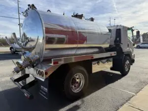 N2898 - 2025 Isuzu FTR with 2500 Septic Tank_01