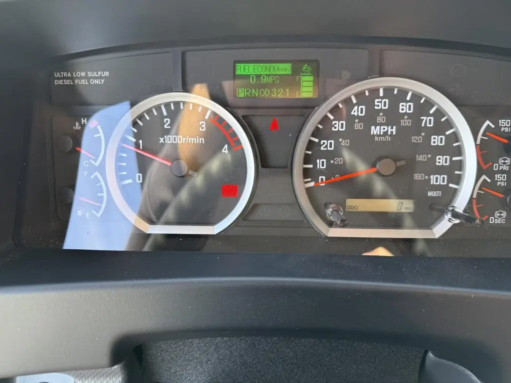 N2898 - 2025 Isuzu FTR with 2500 Septic Tank_01