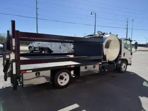 N3103 - 2025 Isuzu NRR with 895 gal PRT and 12’ Flatbed_01