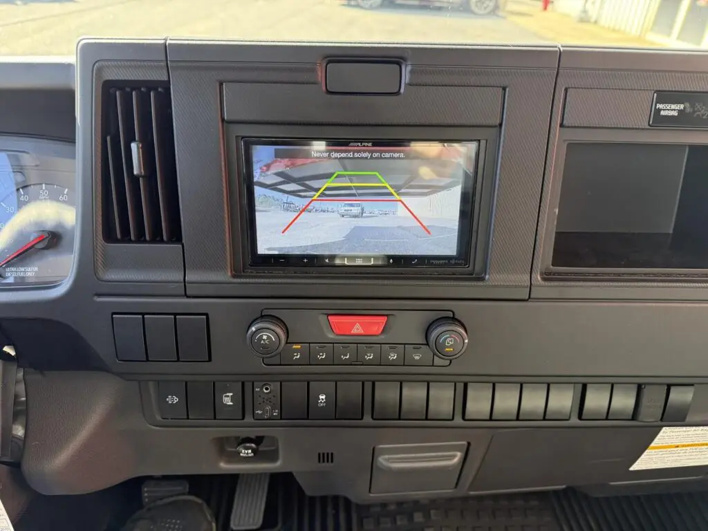 N3103 - 2025 Isuzu NRR with 895 gal PRT and 12’ Flatbed_01