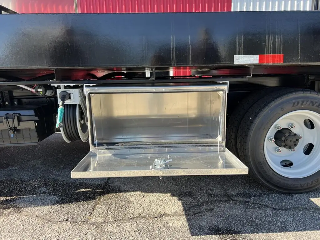 N3130 - 2026 Isuzu NRR Crescent Tank Model 1100_29