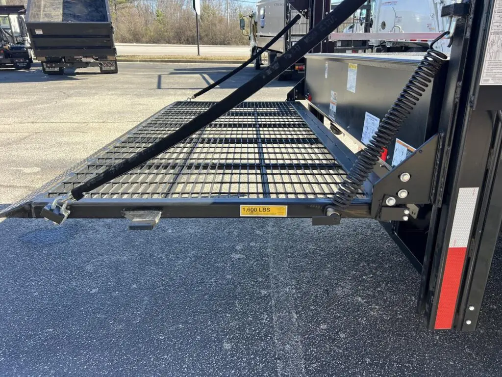 N3130 - 2026 Isuzu NRR Crescent Tank Model 1100_29