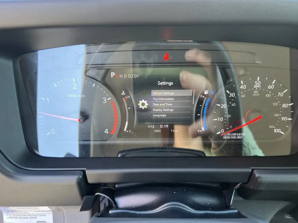 N3130 - 2026 Isuzu NRR Crescent Tank Model 1100_29