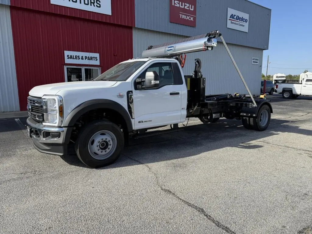 n3075-ford-f600-with-stellar-nxt18l-hooklift-1