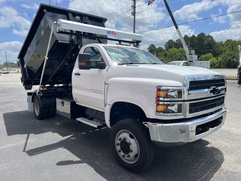 2022 Chevy 5500 Shuttle Flex 36-84-10 with US Tarp System Hooklift Truck