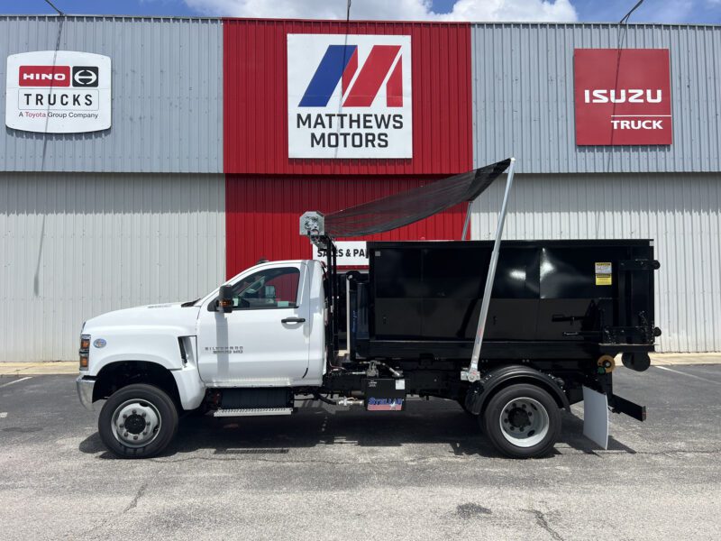 2022 Chevy 5500 Shuttle Flex 36-84-10 with US Tarp System Hooklift Truck