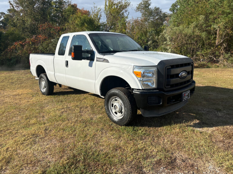 2015 Ford F-250 SD Extended Cab Short Bed 4WD Pickup Truck