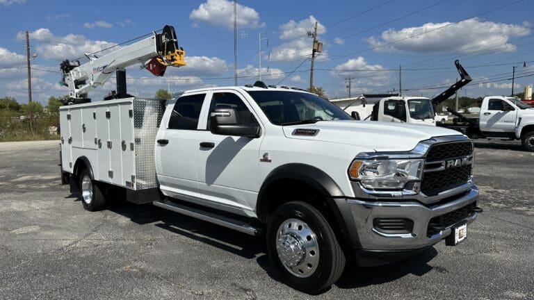 2023 Ram 5500 Tradesmen Crew Cab 4X4 with Stellar TMax 1-11 Aluminum Mechanics Body with 7630 Telescopic Crane