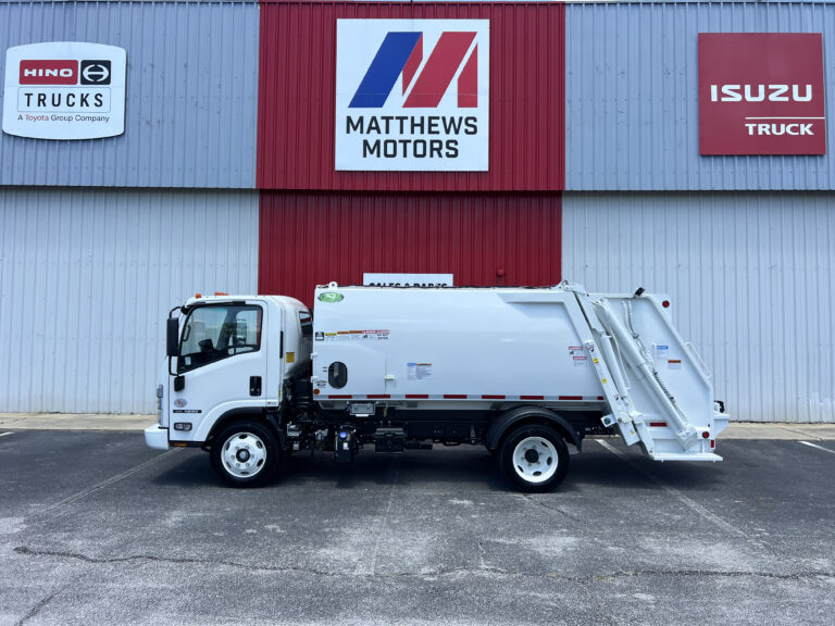 2024 Isuzu NRR with New Way 8yd Diamondback Refuse/Garbage Truck