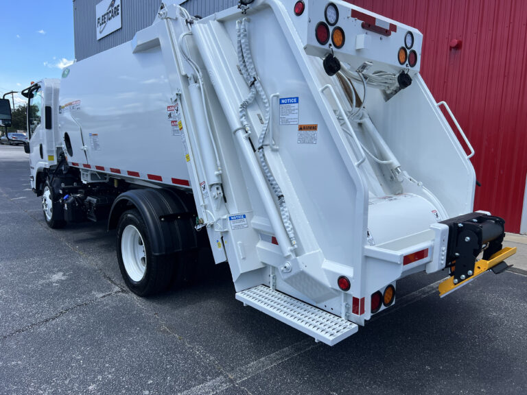 2024 Isuzu NRR with New Way 8yd Diamondback Refuse/Garbage Truck