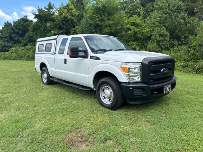 2016 Ford F-250 Super Duty SRW SuperCab XL Pickup Truck