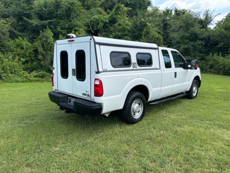 2016 Ford F-250 Super Duty SRW SuperCab XL Pickup Truck