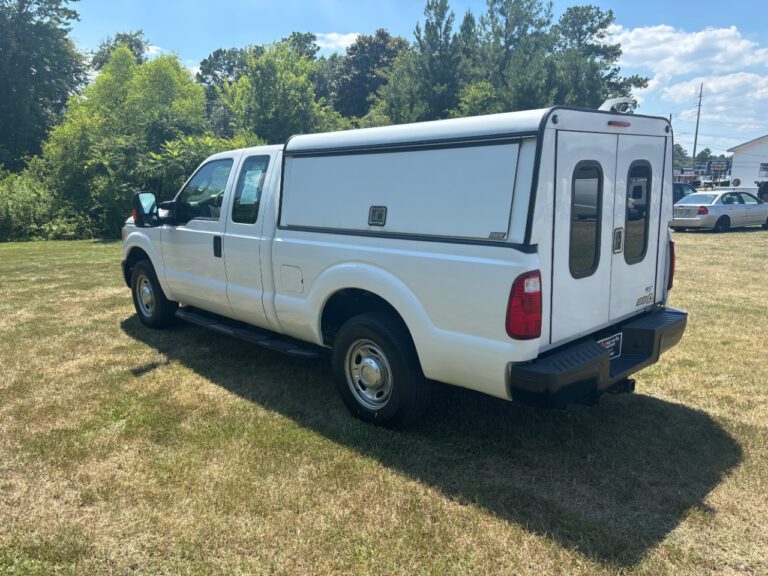 2016 Ford F-250 Super Duty SRW SuperCab XL Pickup Truck