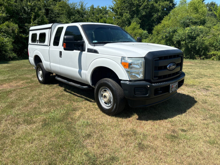 2015 Ford F-250 Super Duty 4WD SuperCab XL Pickup Truck