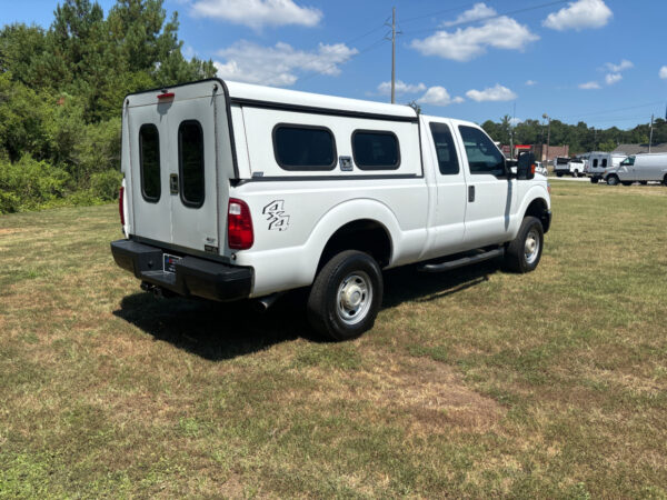 2015 Ford F-250 Super Duty 4WD SuperCab XL Pickup Truck