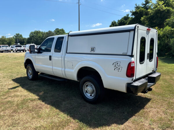 2015 Ford F-250 Super Duty 4WD SuperCab XL Pickup Truck