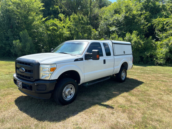 2015 Ford F-250 Super Duty 4WD SuperCab XL Pickup Truck