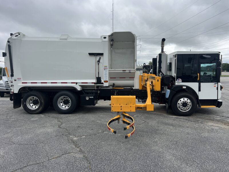2024 Dennis Eagle ProView 27YD RotoPac Side Loader Garbage Truck