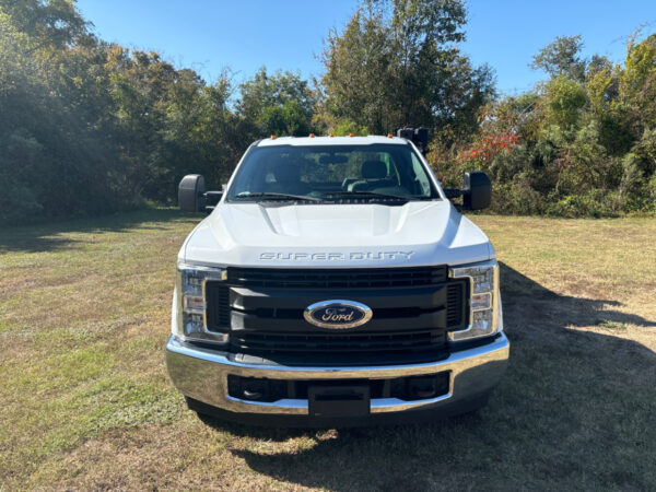 2019 Ford F-350 Super Duty 2WD Regular Cab Service / Utility Truck