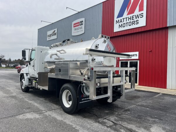 2025 Hino L7 with 2,000 Gallon Round Septic Tank / Portable Restroom Vacuum Tank