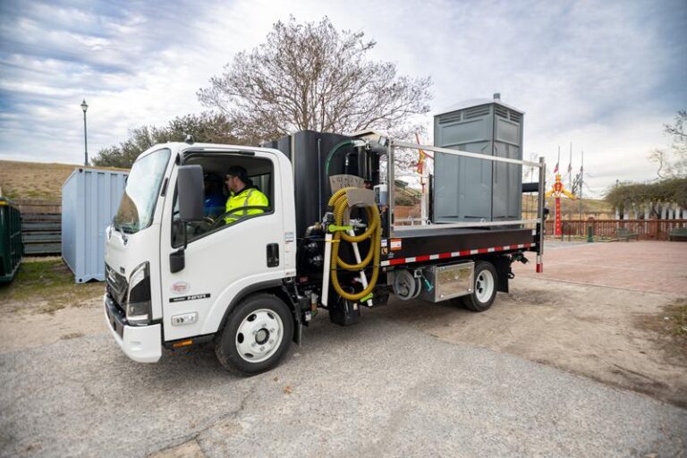 Double your efficiency when you upgrade your flat tank truck with a dual-service vacuum hose on the passenger side.
