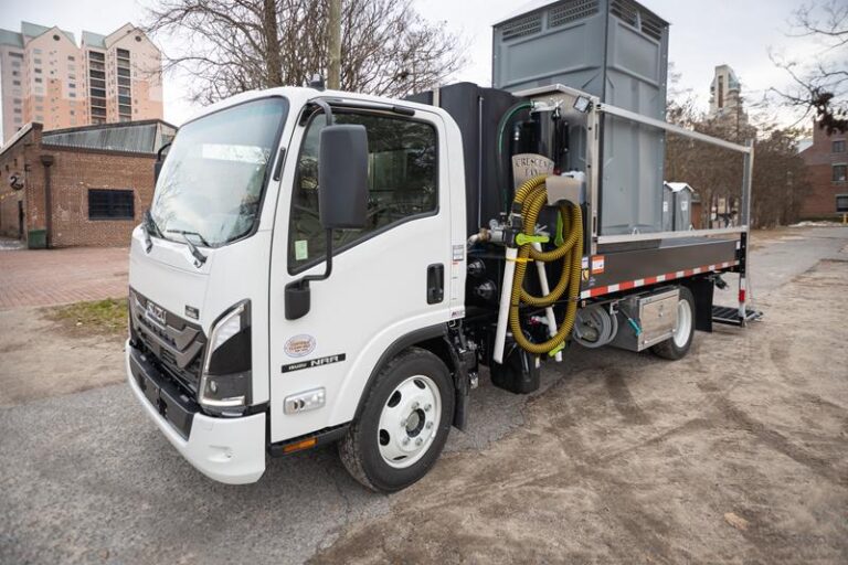 The flat tanks provide the ultimate versatility. It can be mounted on Isuzu, Ram or Chevy chassis.