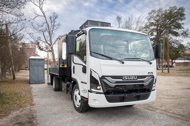 2025 Isuzu NRR fitted with Tank Model 1100 is the most efficient way to handle waste.