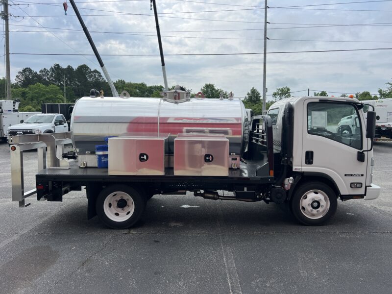 2025 Isuzu NRR Gas with Muskogee Tank Model 999 Round Tank / Portable Restroom Truck