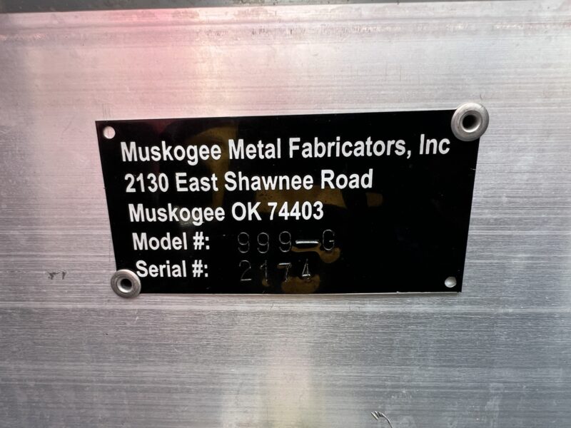 2025 Isuzu NRR Gas with Muskogee Tank Model 999 Round Tank / Portable Restroom Truck