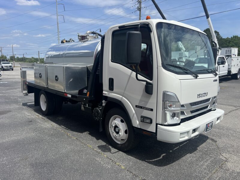 2025 Isuzu NRR Gas with Muskogee Tank Model 999 Round Tank / Portable Restroom Truck