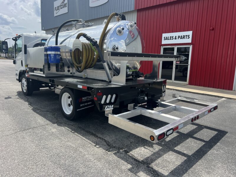 2025 Isuzu NRR Gas with Muskogee Tank Model 999 Round Tank / Portable Restroom Truck