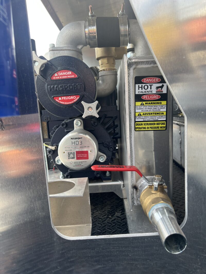 2025 Isuzu NRR Gas with Muskogee Tank Model 999 Round Tank / Portable Restroom Truck