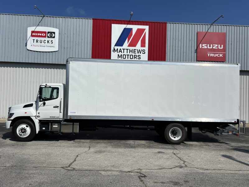 2025 Hino L6 26' Box Truck with Liftgate