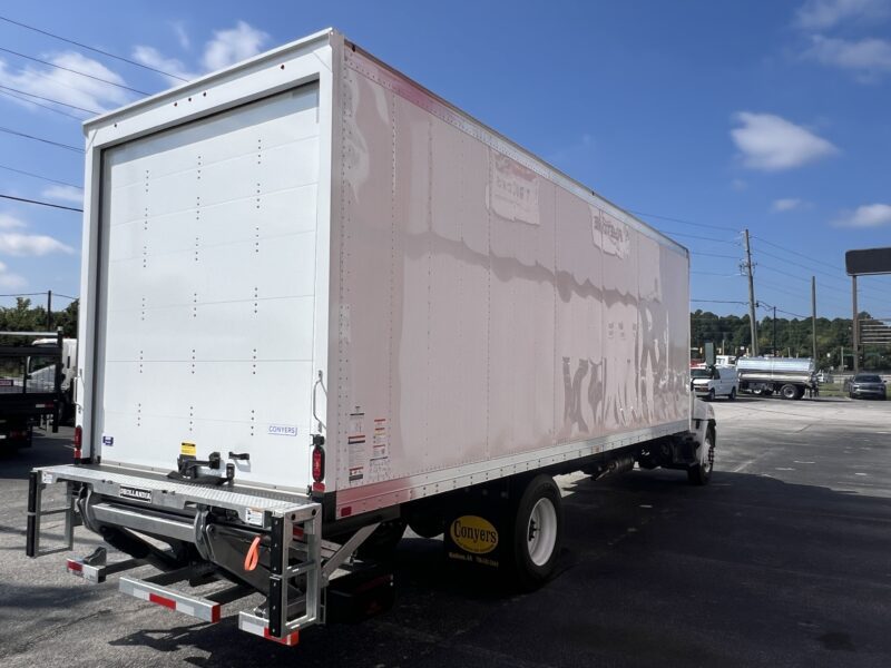 2025 Hino L6 26' Box Truck with Liftgate