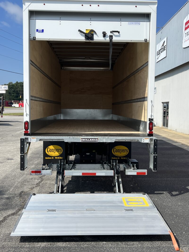 2025 Hino L6 26' Box Truck with Liftgate