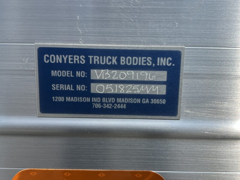 2025 Hino L6 26' Box Truck with Liftgate