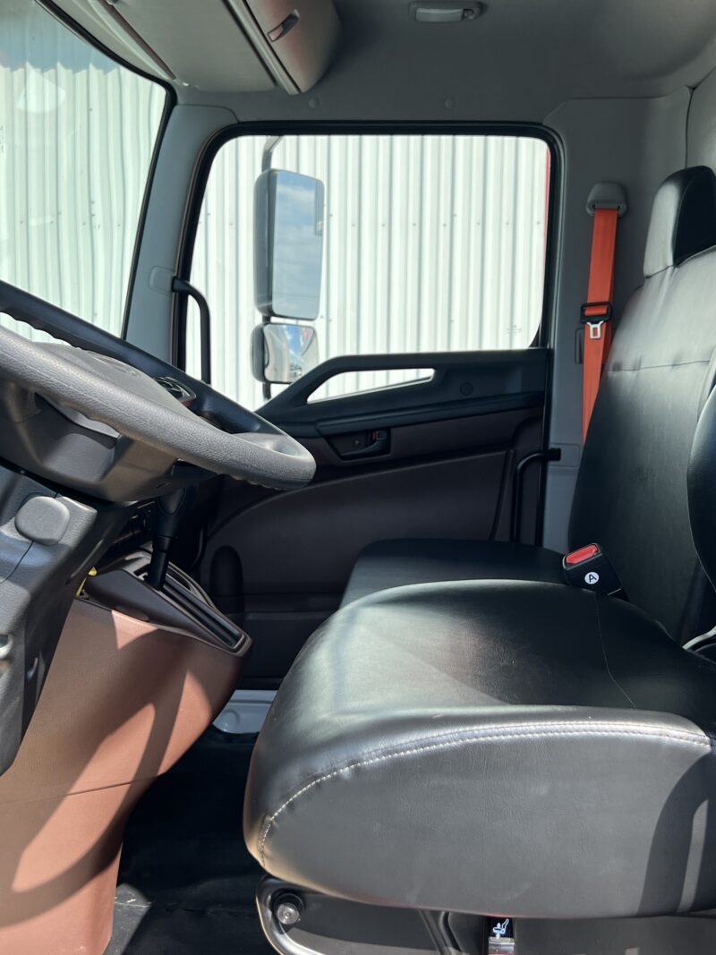 2025 Hino L6 26' Box Truck with Liftgate