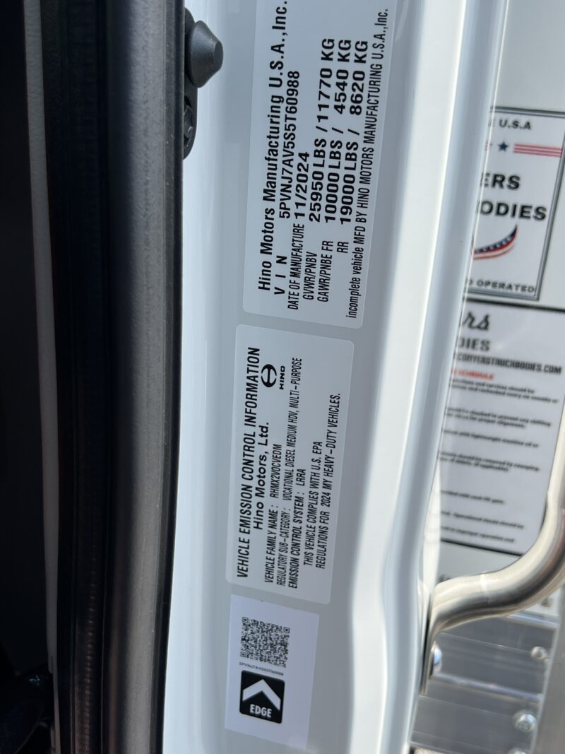 2025 Hino L6 26' Box Truck with Liftgate