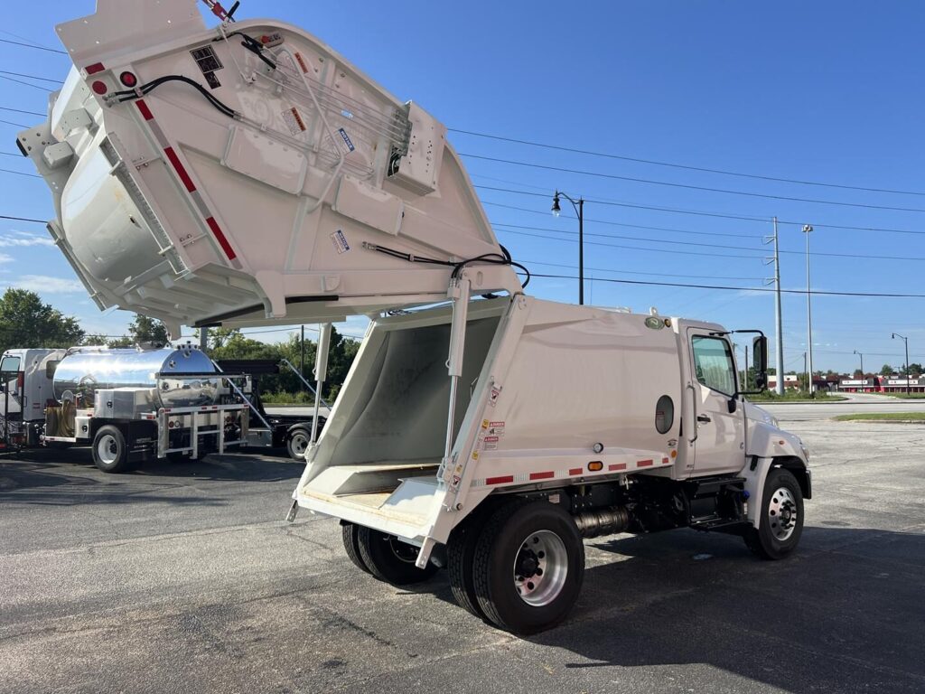 N3013 - 2026 Hino L6 11YD Viper_30