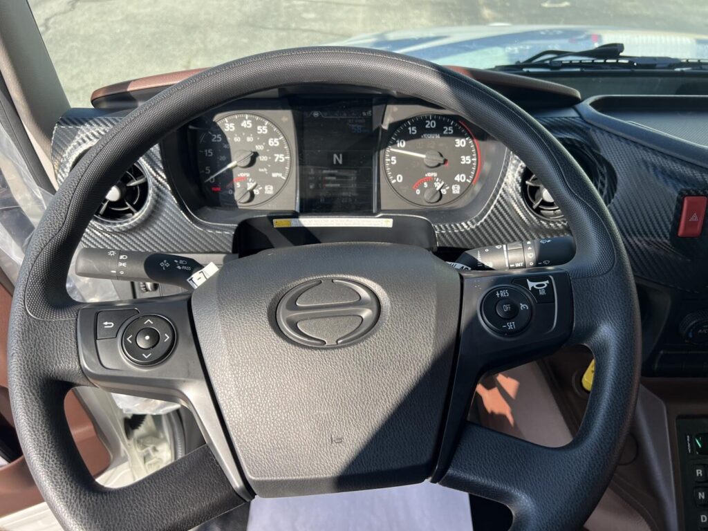 N3013 - 2026 Hino L6 11YD Viper_30