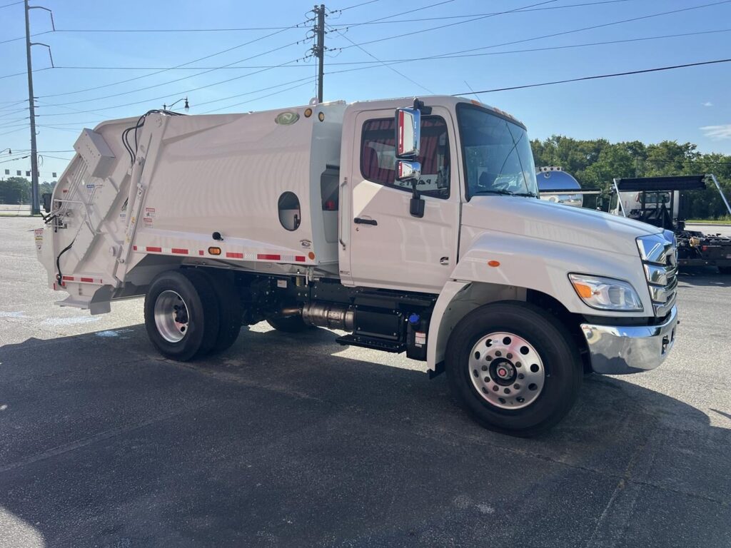 N3065 - 2026 Hino L6 11YD Viper_07