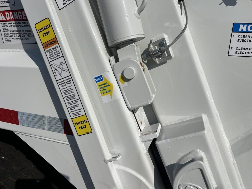 N3065 - 2026 Hino L6 11YD Viper_07