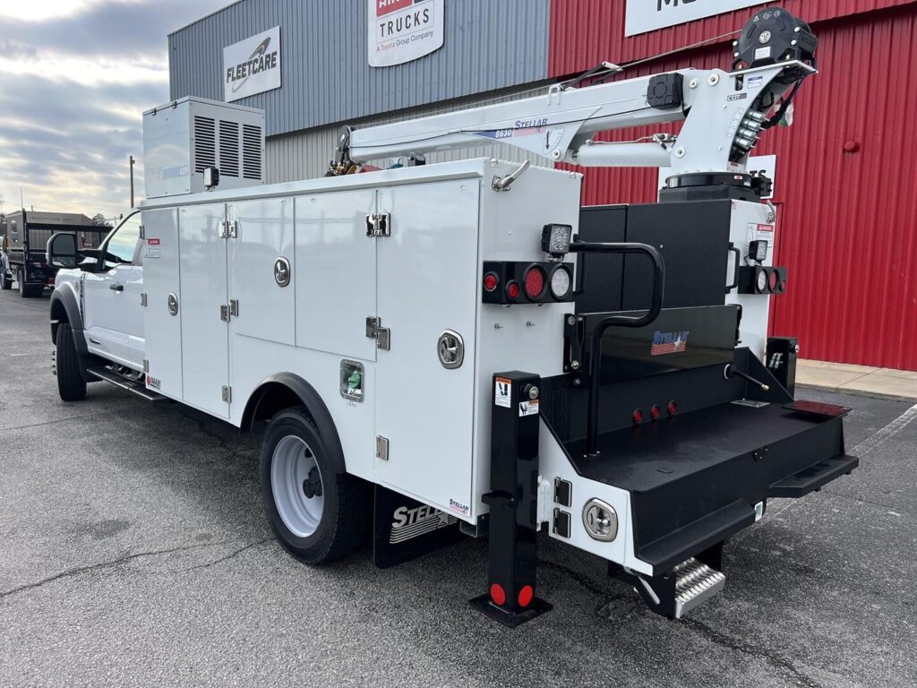 N3201 - 2026 Ford F-550 with TMax and 8630 Crane_02